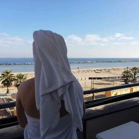 Hotel Brenta Viserbella di Rimini Luaran gambar
