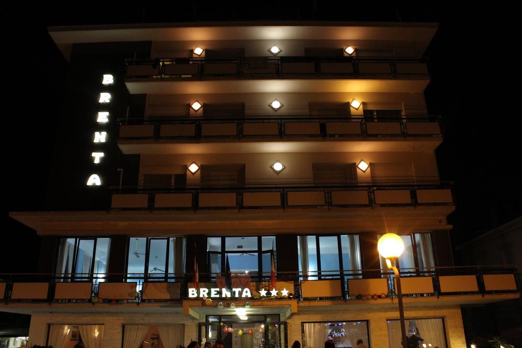 Hotel Brenta Viserbella di Rimini Luaran gambar