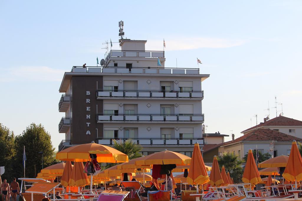 Hotel Brenta Viserbella di Rimini Luaran gambar